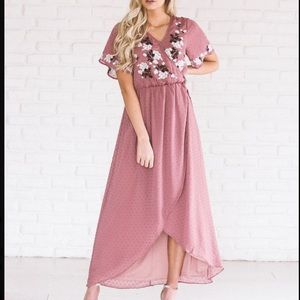NWT JessaKae Polagram Embroidered Wrap Floral Dress - Mauve Size S